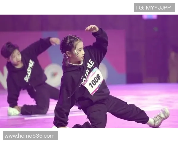 成都街舞队与北京街舞队赛后战术分析与精彩瞬间回顾