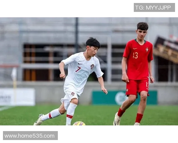 王磊独家分享足球心得与技巧助你提升球技的秘密解析