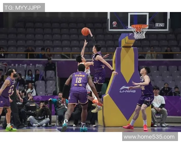 江苏与山东季后赛篮球直播精彩对决全程回顾与分析 江苏与山东季后赛篮球直播精彩对决全程回顾与分析