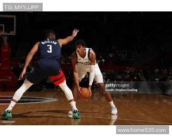 独行侠与奇才的激烈对决谁能在赛场上笑到最后 独行侠与奇才的激烈对决谁能在赛场上笑到最后