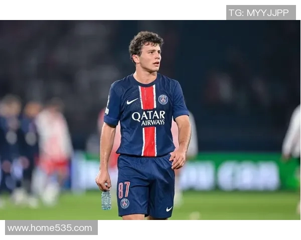 若昂内维斯的足球之路与职业生涯成就全解析