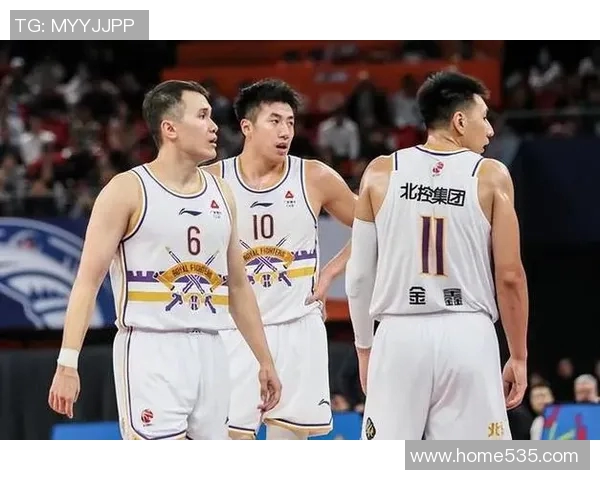 辽宁队与北控队的较量结果揭晓谁将赢得这场激烈的篮球对决 辽宁队与北控队的较量结果揭晓谁将赢得这场激烈的篮球对决