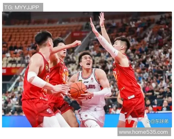 郭艾伦领衔中国男篮新征程展现拼搏精神与团队合作的力量 郭艾伦领衔中国男篮新征程展现拼搏精神与团队合作的力量