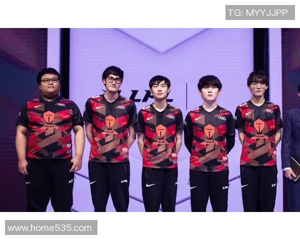 青年赛分析:FPX选手个人能力的全面展现与未来潜力探讨 青年赛分析:FPX选手个人能力的全面展现与未来潜力探讨