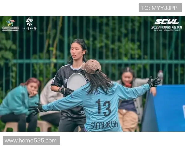 飞盘世界的追逐与梦想:赵娜的精彩飞盘生涯对话录 飞盘世界的追逐与梦想:赵娜的精彩飞盘生涯对话录